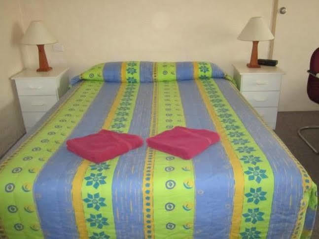 Costa Rica Motel サウス・ウェスト・ロックス エクステリア 写真